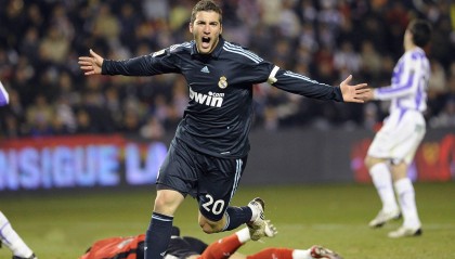 华体会官网-萨内蒂独家对话，穆帅似兄长般引领 大罗无敌技艺 三十一载蓝黑生涯奥秘揭晓