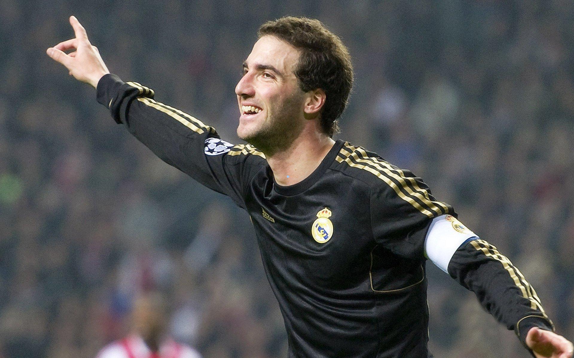 韩国队史上最尴尬一战，五秒内连犯两规，裁判无奈摇头